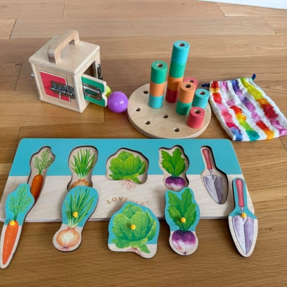 Realist PlayKit Items 19-21 months: Wooden Puzzle, Stacking Toy Set, Lockbox
